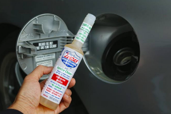 Best Fuel Injector Cleaner For Lawn Mower