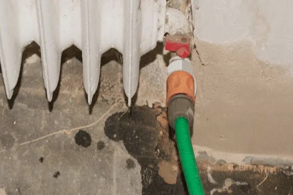 How To Flush A Radiator With A Garden Hose