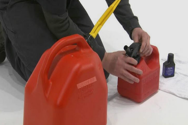 How To Mix Gas For A Leaf Blower